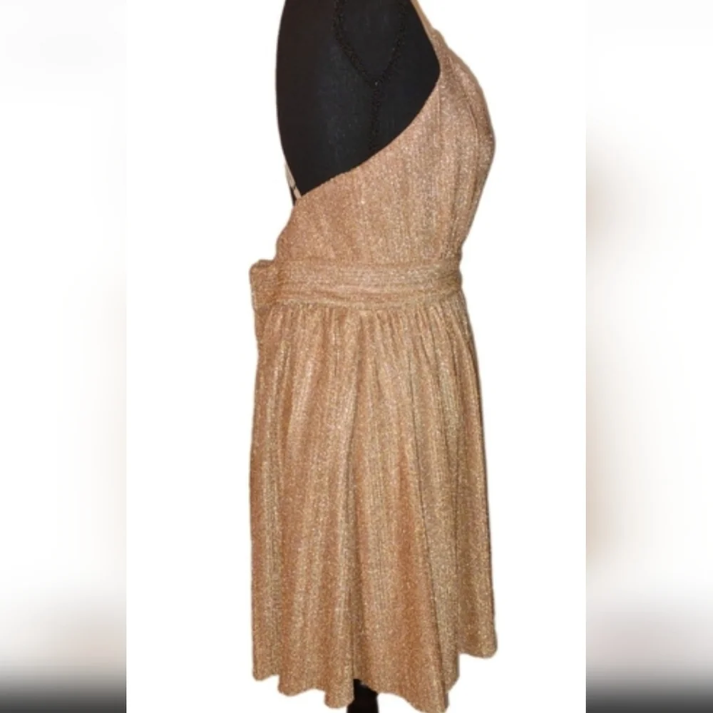 🦋Trixxi Gold Shimmer Backless Dress - Picture 3 of 8